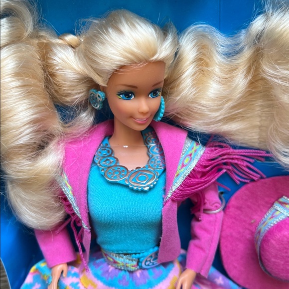 VINTAGE Western Fun BARBIE Mattel 1980’s in original box never removed from card - Picture 16 of 17